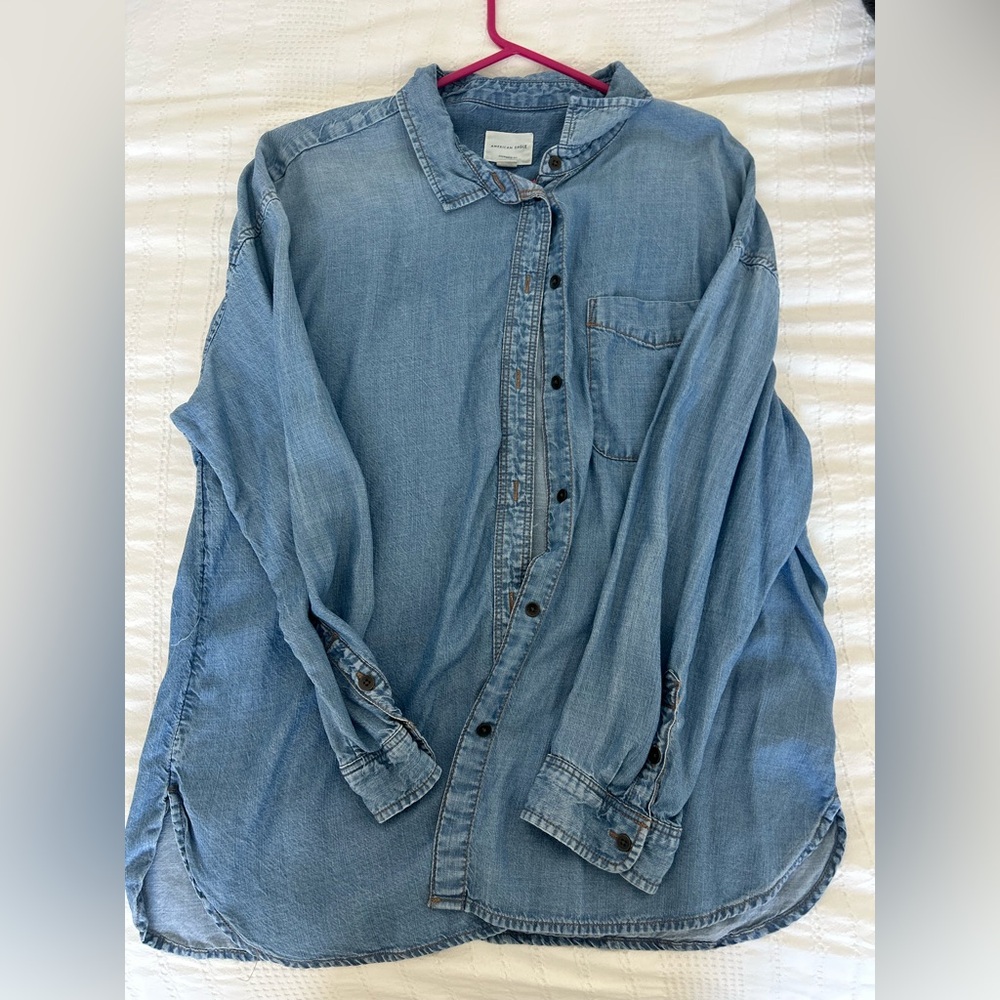 American Eagle Outfitters Women's Light Blue Boyfriend Jeans